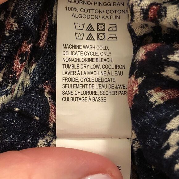 LUCKY BRAND Womens Top BOHO Peasant Navy Crochet Long Sleeve Button Cuff XS - Picture 8 of 8